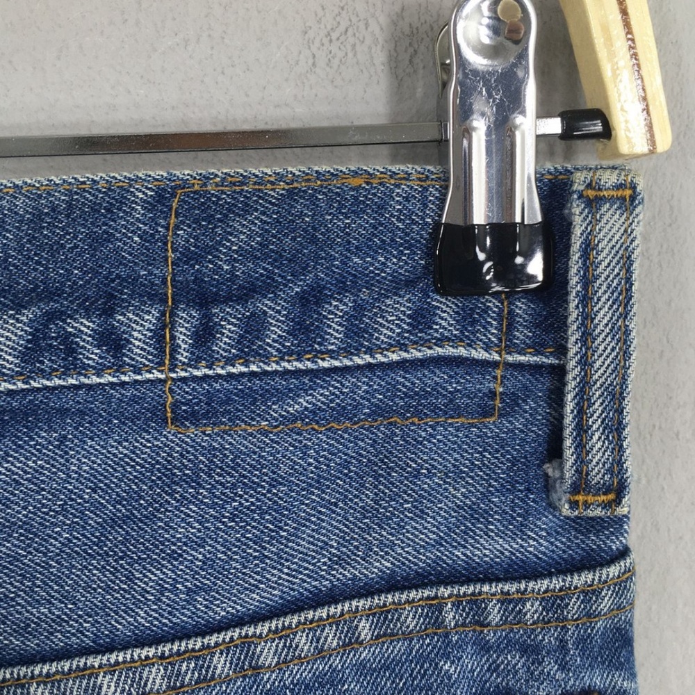 Vintage Levi’s Jeans - Picture 9 of 12